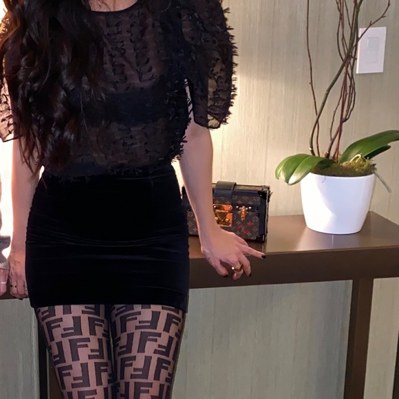 Bundle DEALS on 3+ items! Read for more details ♥️ - Picture 1 of 1